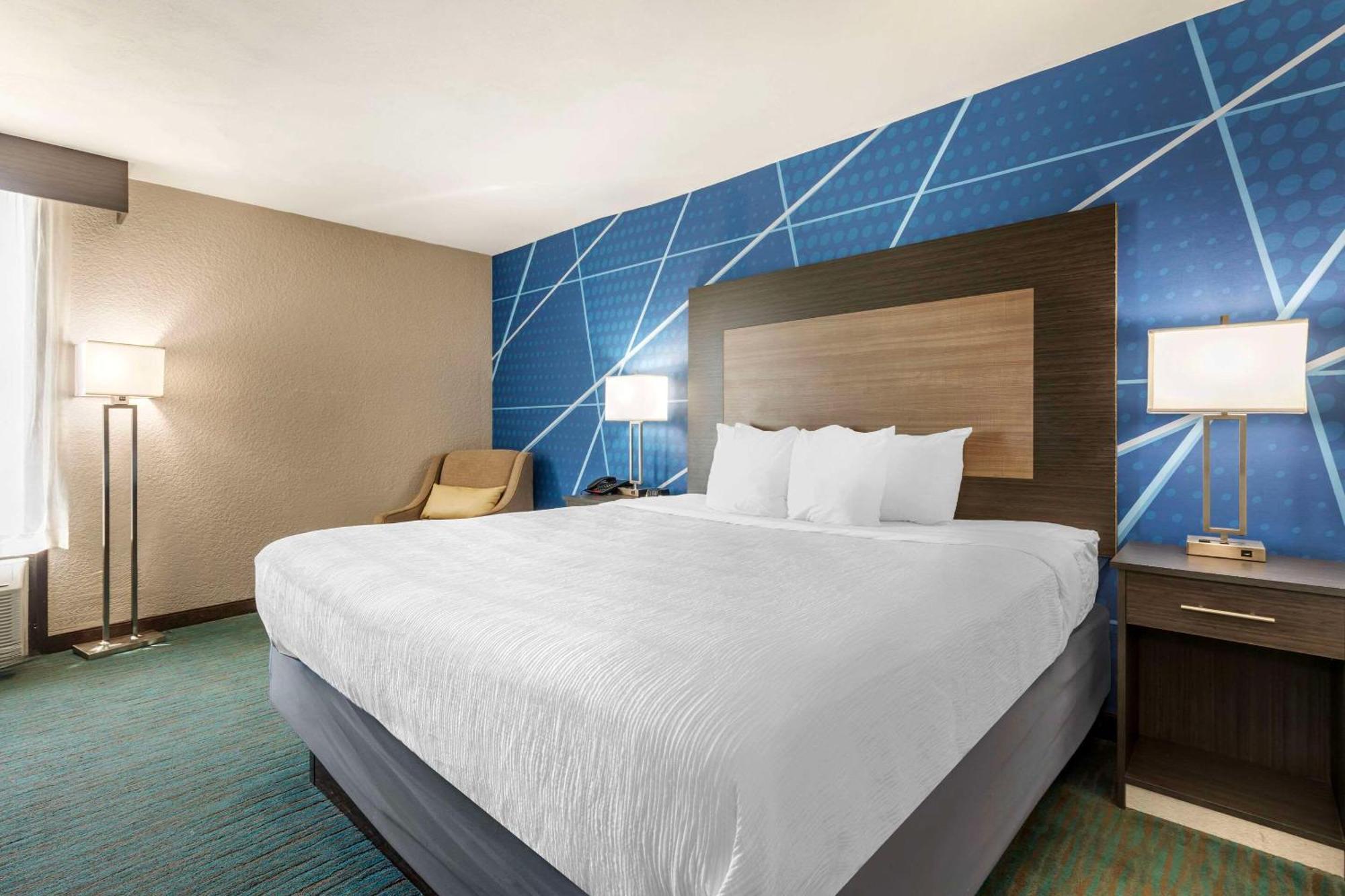 Comfort Inn Dallas North Love Field Airport Exteriér fotografie